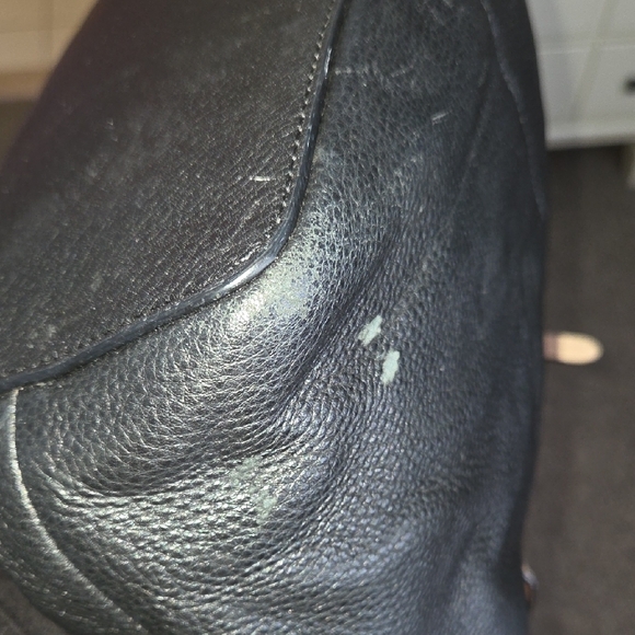 Michael Kors Black and Tan Tote Bag - Picture 8 of 17